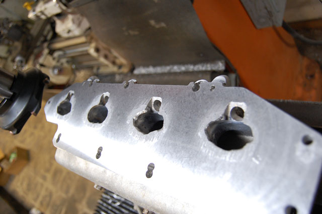 Milling Intake Manifold Flance